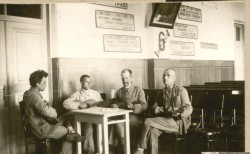 Фотография. Музыкальный кружок в Ставропольской психиатрической больнице. 1930-е гг. Из фотоальбома главного врача А.Я. Доршта 1939 г.